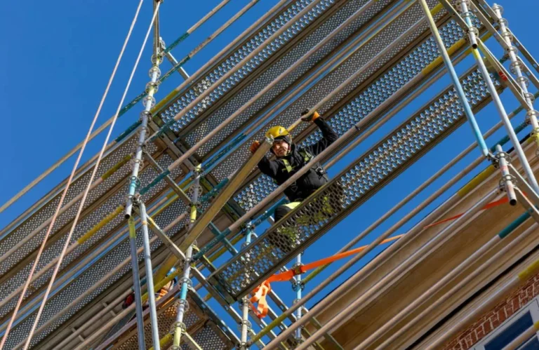 travaux facade choix echafaudage travaux façade choisir échafaudage roulant