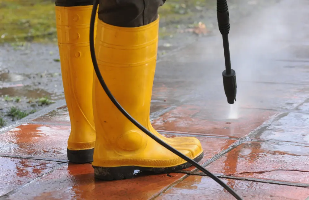 quand nettoyer terrasse karscher période pour passer le karcher sur la terrasse